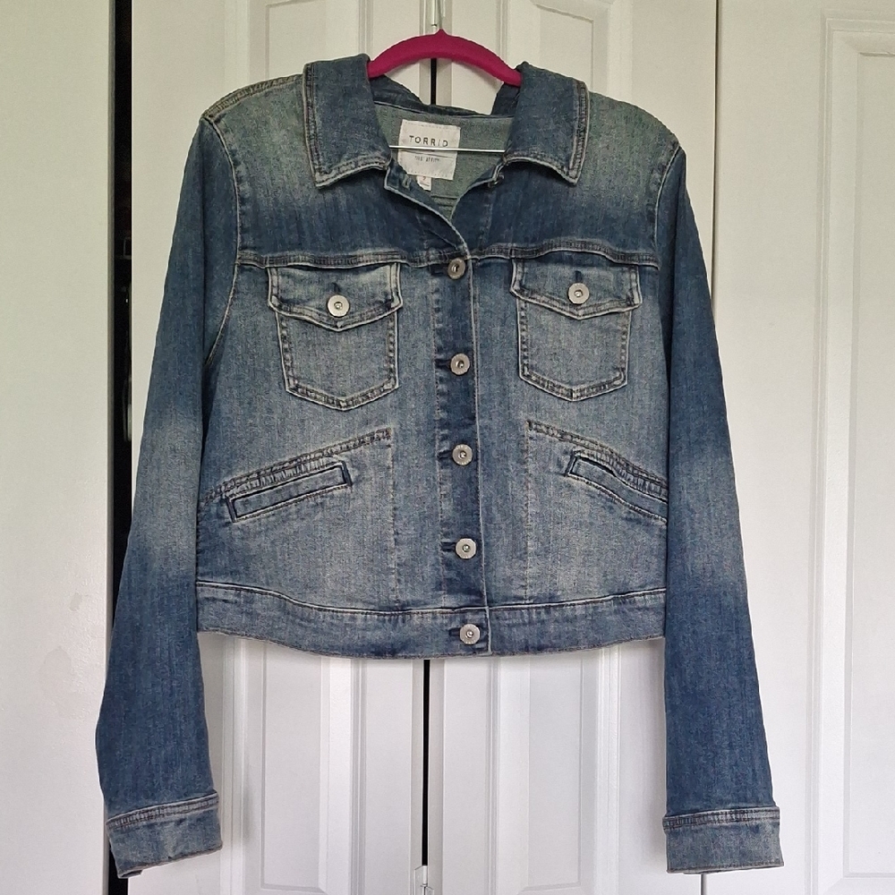 Torrid Cropped Denim Jacket 2x
